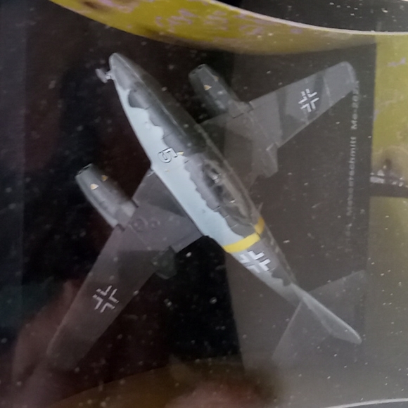 1/144 scale ww2 plane set 21st century toys - Picture 2 of 4